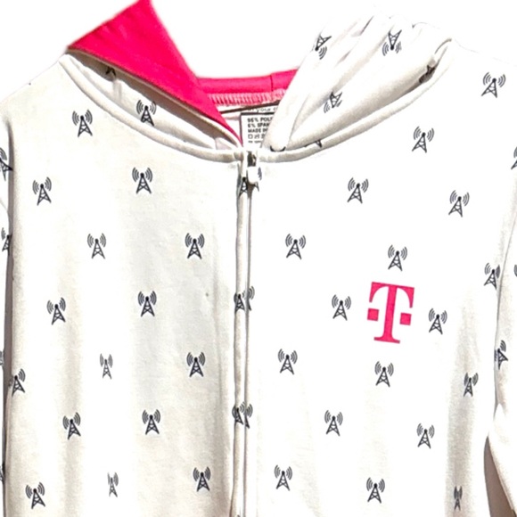 T-Mobile Halloween Adult Baby Costume - Picture 3 of 16